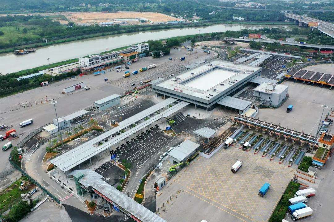 喜讯 | 腾博会环境中标“深圳市口岸管理服务中心有限公司皇岗口岸监管区单体楼宇2020、2021年度卫生保洁服务项目” 喜讯 | 腾博会环境中标“深圳市口岸管理服务中心有限公司皇岗口岸监管区单体楼宇2020、2021年度卫生保洁服务项目”