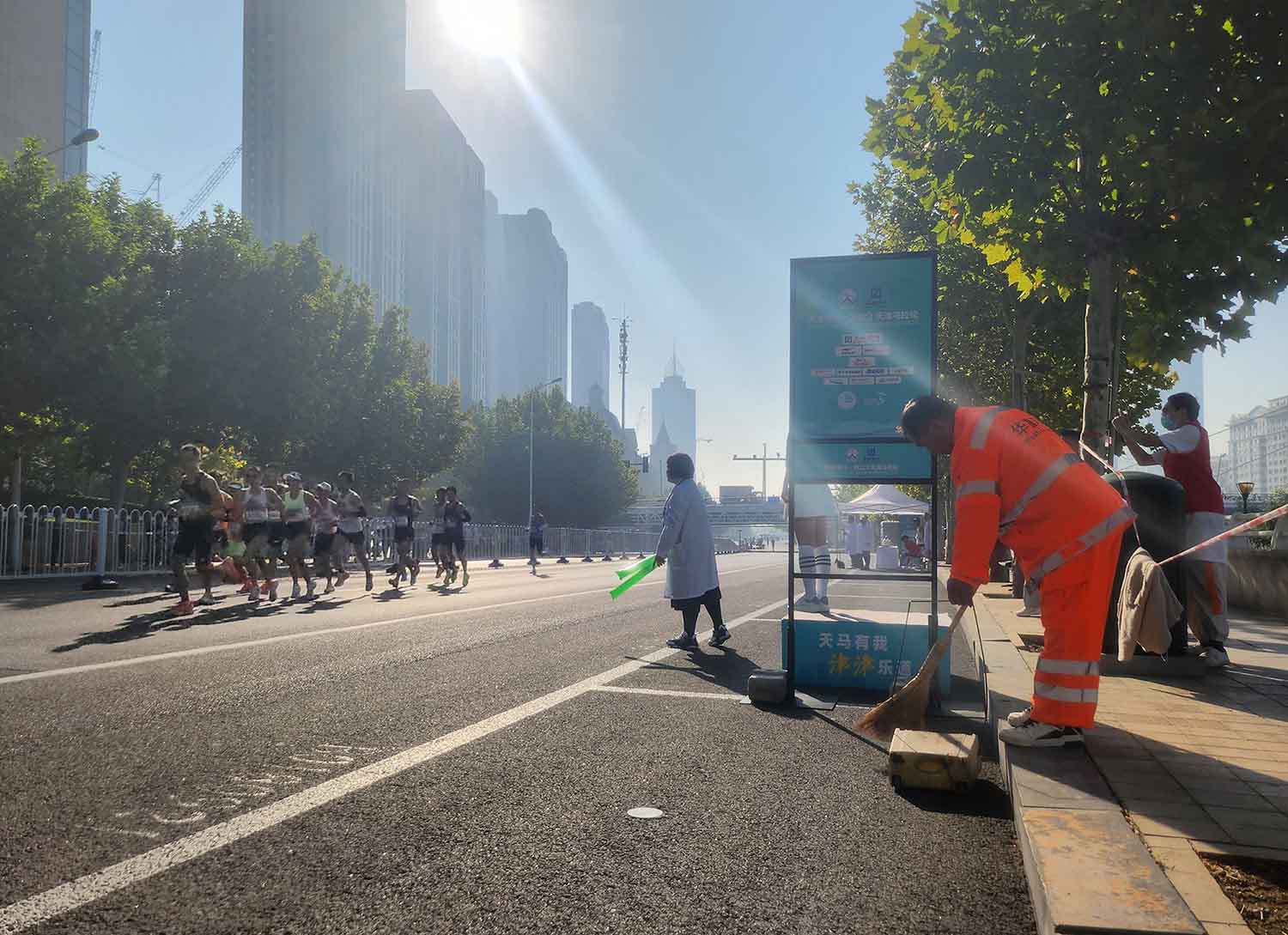 助力“天马” | 腾博会环境天津项目全力护航马拉松环境卫生保障工作 助力“天马” | 腾博会环境天津项目全力护航马拉松环境卫生保障工作